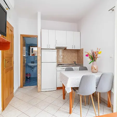 Apartment Azzurro- One Bedroom Terrace Komolac