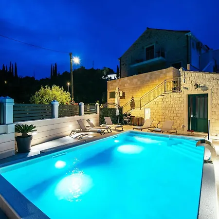 Azzurro- One Bedroom Terrace Apartment Komolac