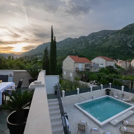 Azzurro- One Bedroom Terrace